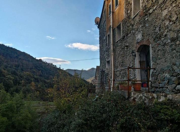 La Casa Di Mo Albisola Superiore Exterior foto